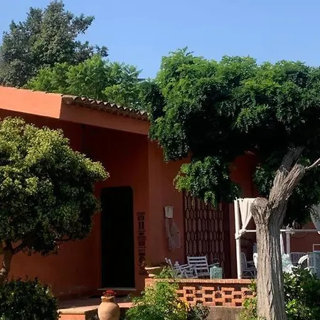 L'ibiscus Βίλα Brucoli