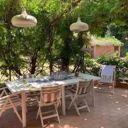 ヴィラ L'ibiscus ブルコリ