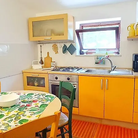 ヴィラ L'ibiscus ブルコリ